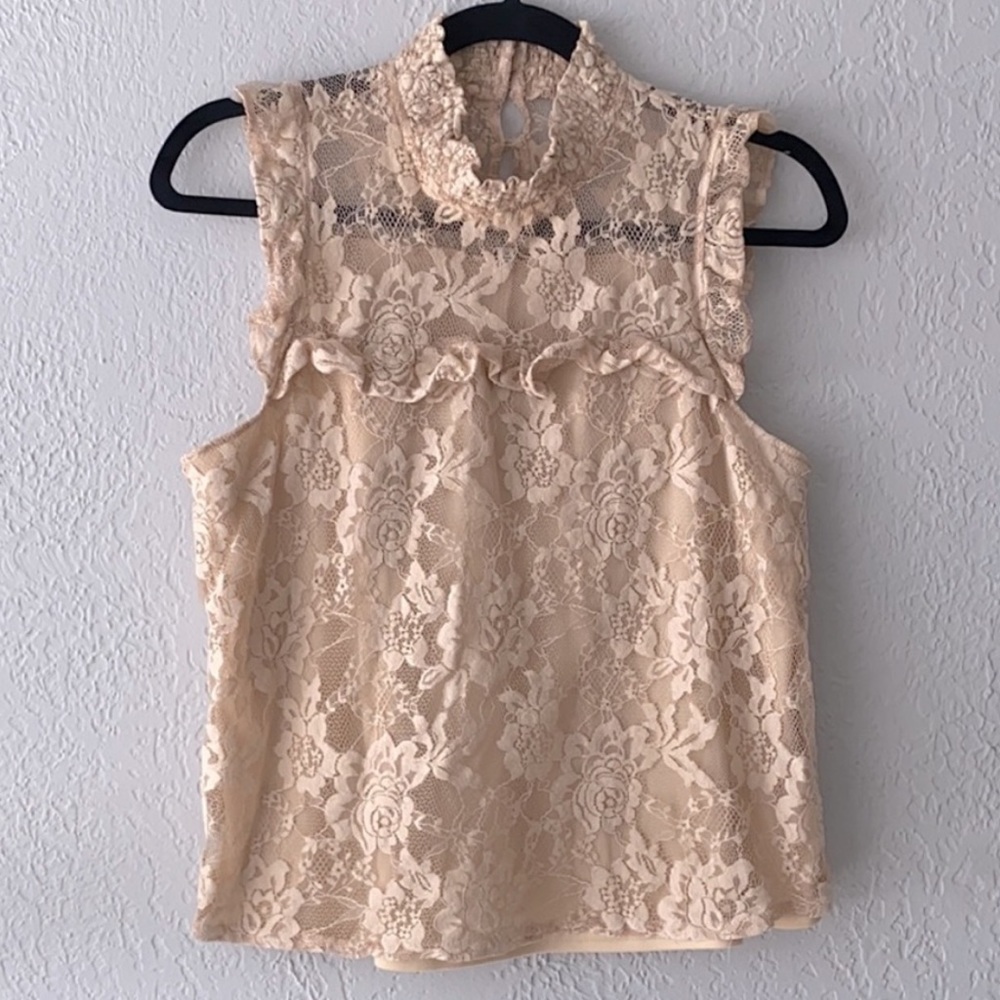 Sleeveless Lace Top Bleuh Ciel